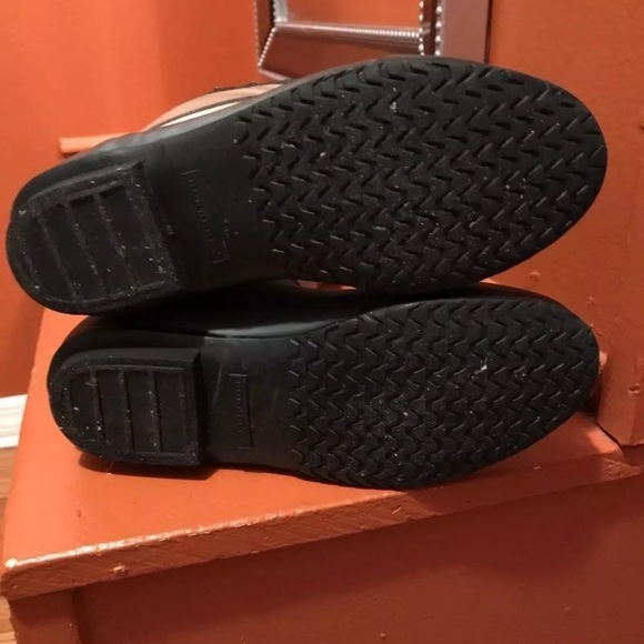 AUTHENTIC BURBERRY BOOTS - Picture 4 of 4